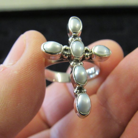 Sterling Silver and Freshwater Pearl Ring Sz 6.5 - Picture 5 of 5